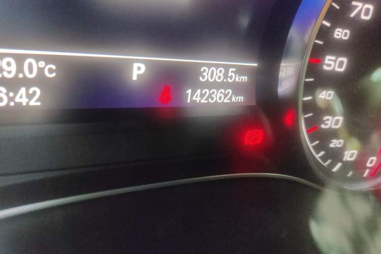 Used Audi A6L 2018 30th Anniversary Edition 30 FSI Style Model Odometer Close Up