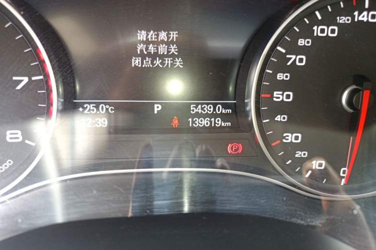 Used Audi A6L 2018 30th Anniversary Edition TFSI Trendy Model Odometer Close Up