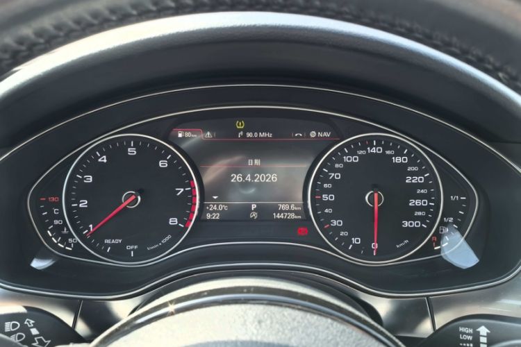 Used Audi A6L 2018 30th Anniversary Edition 35 TFSI Sport Edition Odometer Close Up