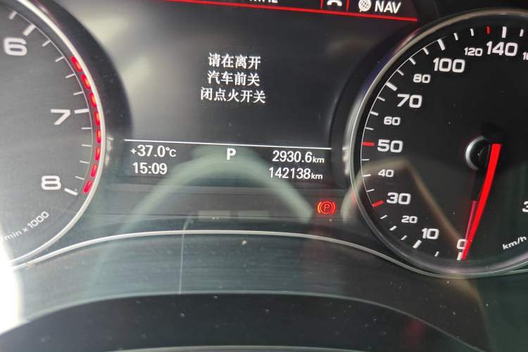 Used Audi A6L 2018 30th Anniversary Edition 45 TFSI quattro Luxury Model Odometer Close Up