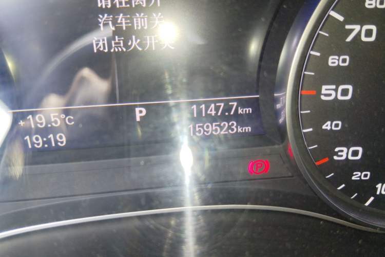 Used Audi A6L 2018 30th Anniversary Edition 45 TFSI quattro Sport model Odometer Close Up