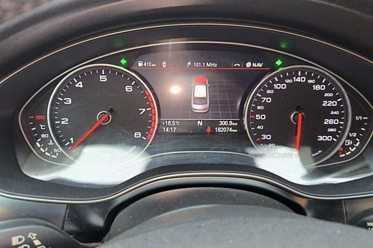 Used Audi A6L 2018 30th Anniversary Edition 45 TFSI quattro Luxury Model Odometer Close Up