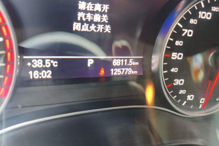Used Audi A6L 2018 30th Anniversary Edition 30 FSI Style Model Odometer Close Up