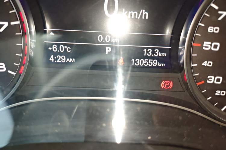 Used Audi A6L 2018 30th Anniversary Edition 35 TFSI Fashion Model Odometer Close Up