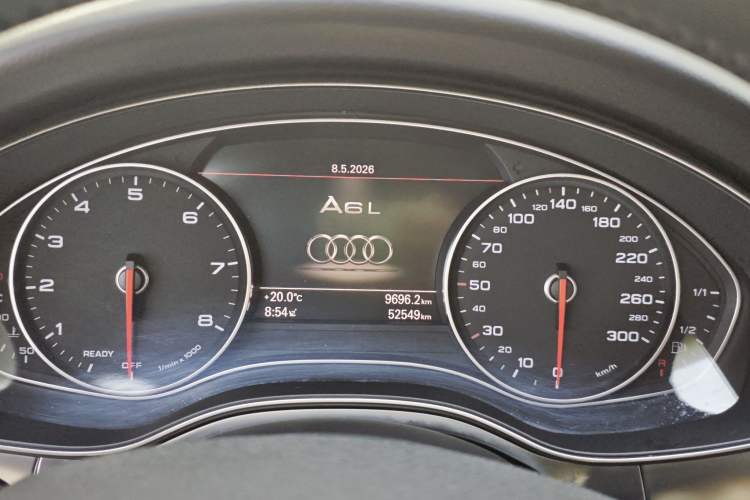 Used Audi A6L 2018 35 TFSI Collector's Edition Odometer Close Up