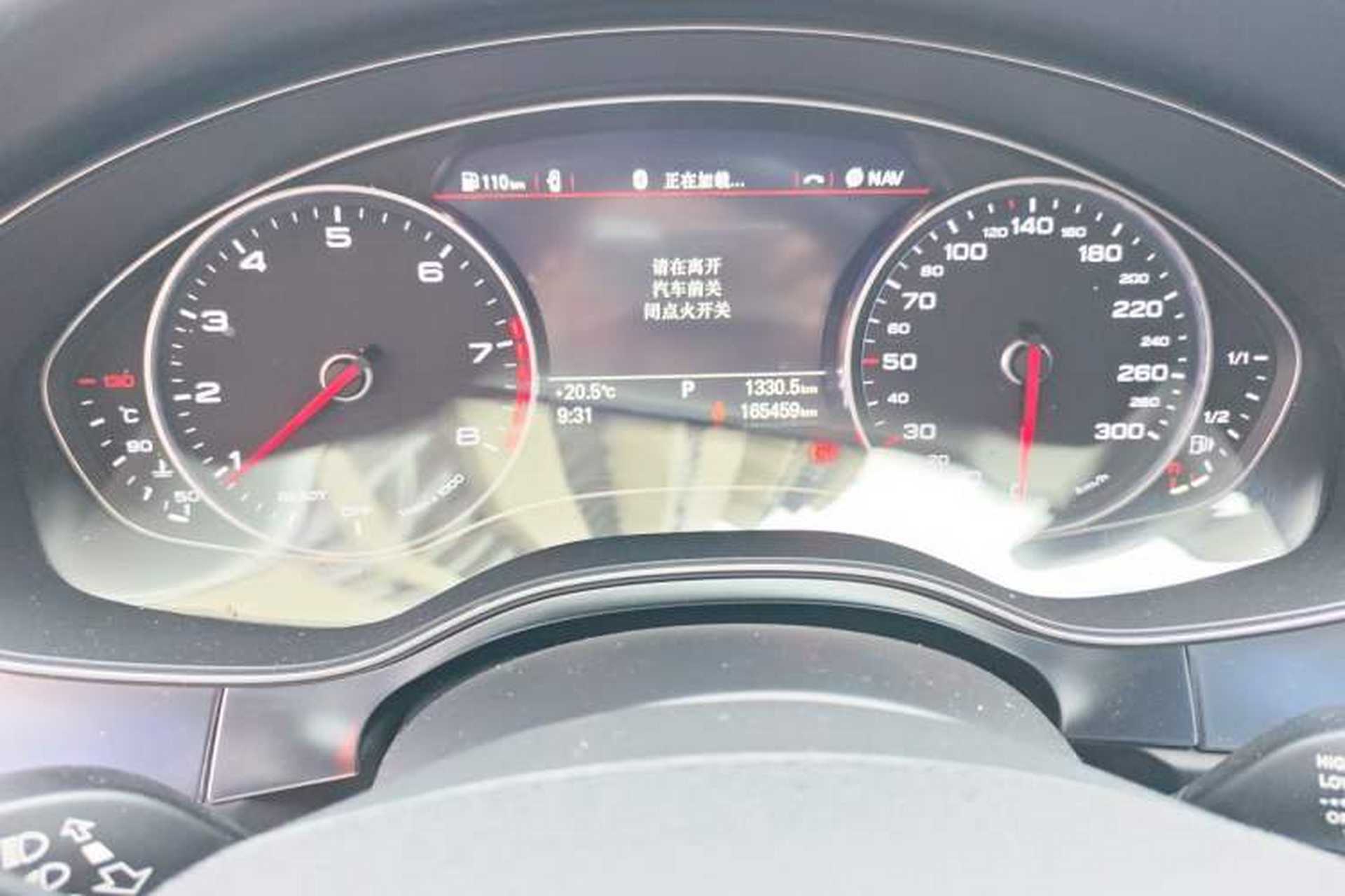 Used Audi A6L 2018 30th Anniversary Edition 35 TFSI Fashion Model Odometer Close Up