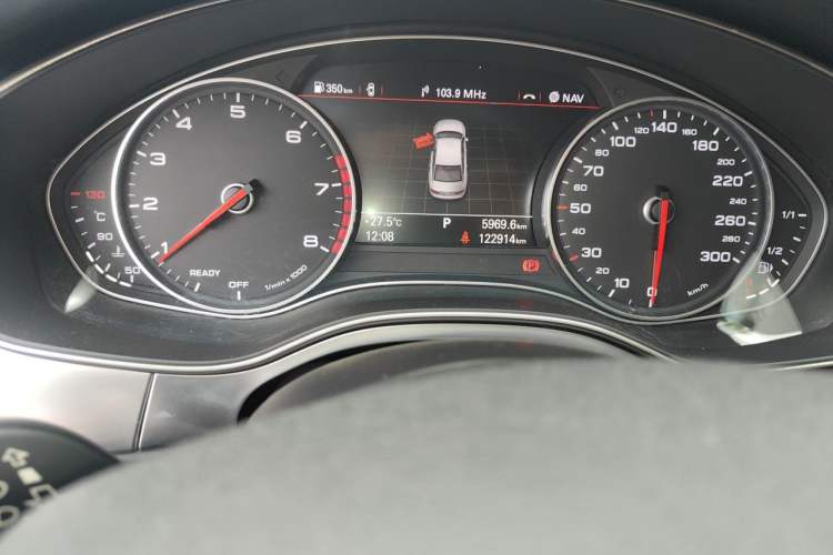 Used Audi A6L 2018 30th Anniversary Edition TFSI Trendy Model Odometer Close Up