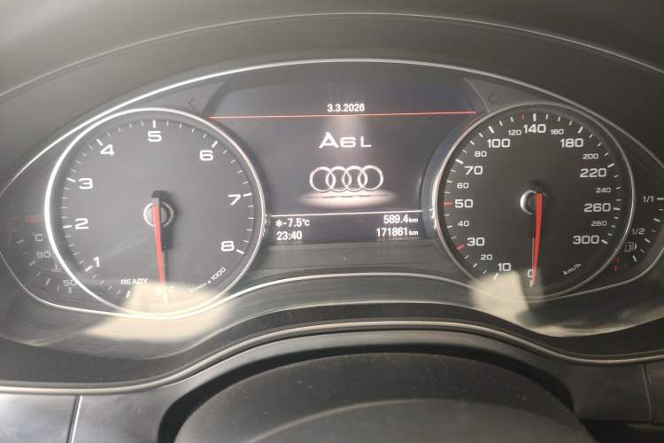 Used Audi A6L 2018 30th Anniversary Edition 45 TFSI quattro Sport model Odometer Close Up