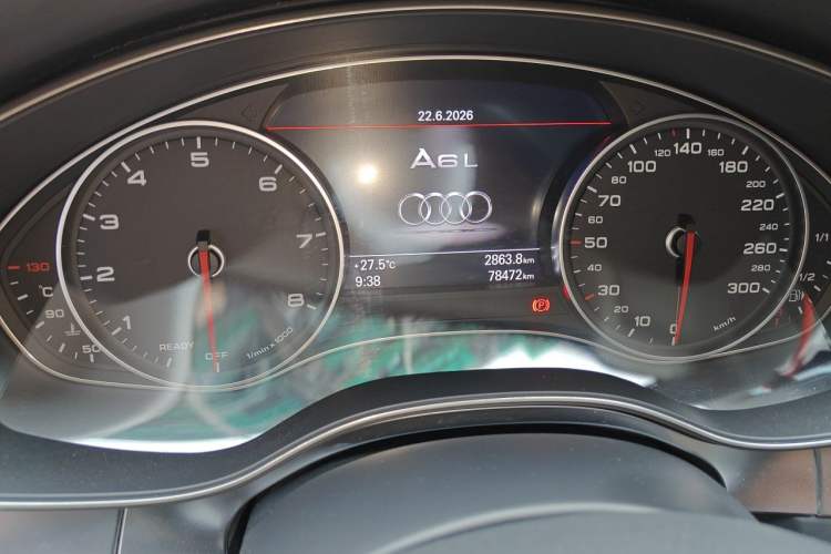 Used Audi A6L 2018 30th Anniversary Edition 30 FSI Style Model Odometer Close Up