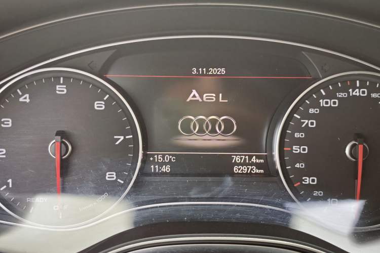 Used Audi A6L 2018 30th Anniversary Edition 35 TFSI Sport Edition Odometer Close Up