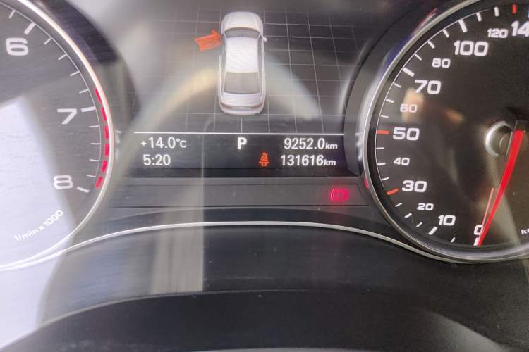 Used Audi A6L 2018 35 TFSI Collector's Edition Odometer Close Up