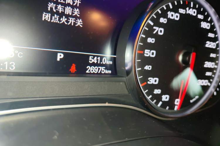 Used Audi A6L 2018 30th Anniversary Edition 45 TFSI quattro Sport model Odometer Close Up