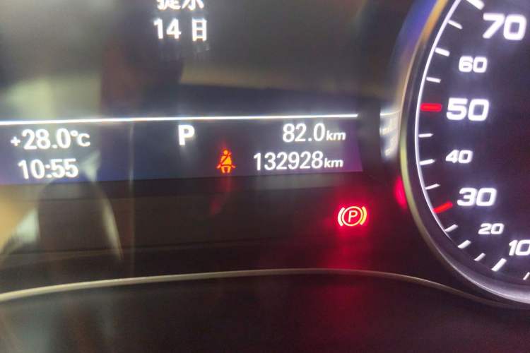 Used Audi A6L 2018 30th Anniversary Edition 35 TFSI Fashion Model Odometer Close Up