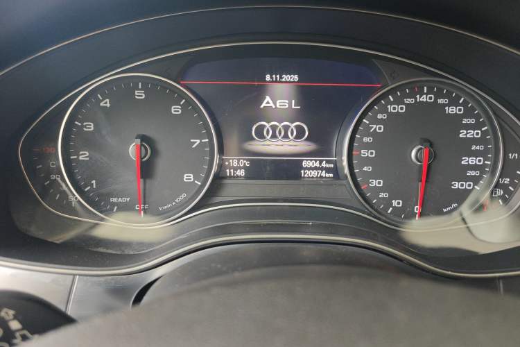 Used Audi A6L 2018 35 TFSI Collector's Edition Odometer Close Up