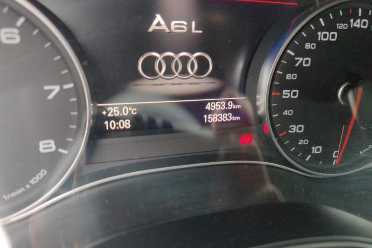 Used Audi A6L 2018 30th Anniversary Edition 30 FSI Style Model Odometer Close Up
