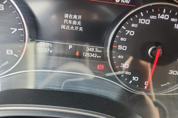 Used Audi A6L 2018 30th Anniversary Edition TFSI Trendy Model Odometer Close Up