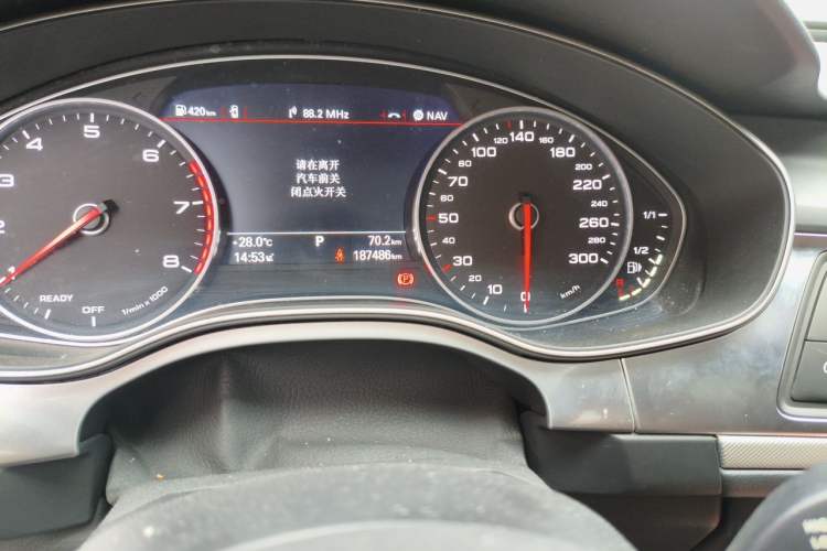 Used Audi A6L 2018 30th Anniversary Edition 45 TFSI quattro Sport model Odometer Close Up