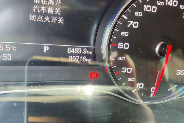 Used Audi A6L 2018 30th Anniversary Edition 35 TFSI Fashion Model Odometer Close Up
