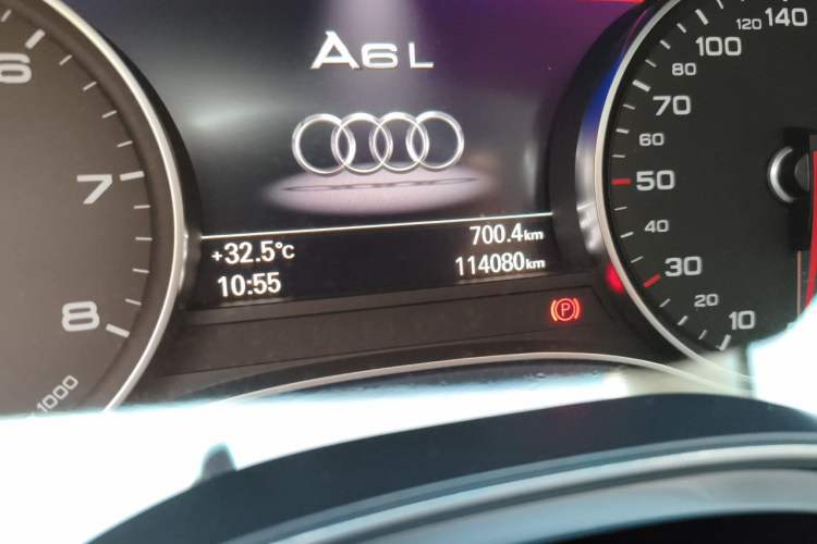 Used Audi A6L 2018 30th Anniversary Edition TFSI Trendy Model Odometer Close Up