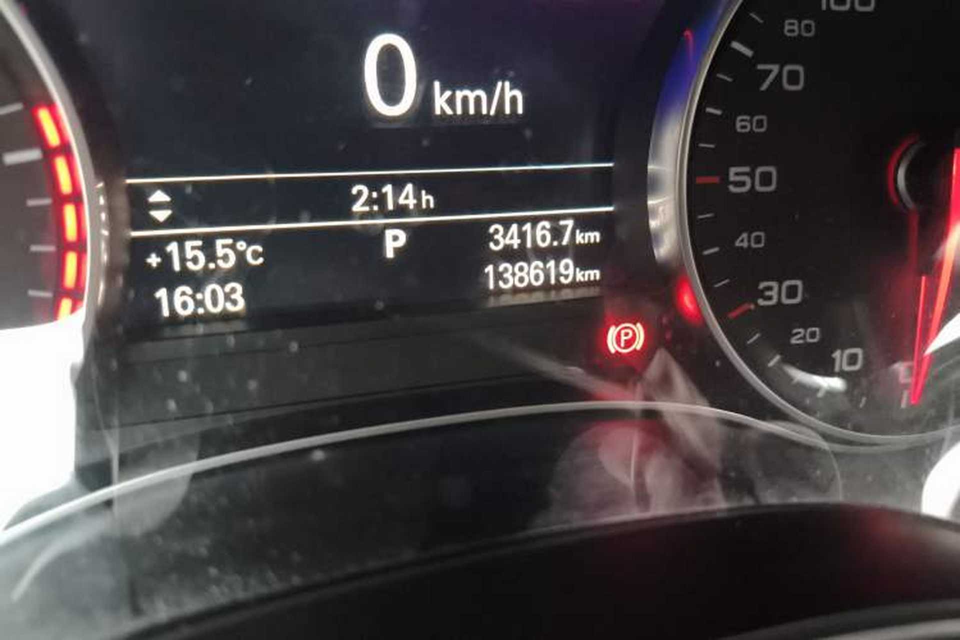 Used Audi A6L 2018 30th Anniversary Edition 35 TFSI Sport Edition Odometer Close Up