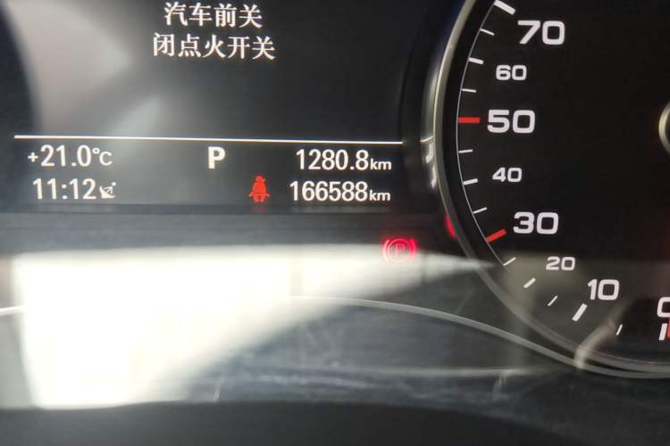 Used Audi A6L 2018 30th Anniversary Edition 35 TFSI Fashion Model Odometer Close Up