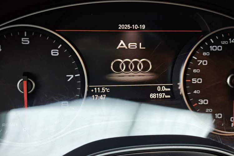 Used Audi A6L 2018 30th Anniversary Edition 35 TFSI Sport Edition Odometer Close Up