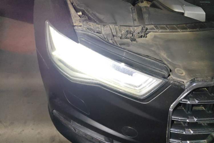 Used Audi A6L 2018 30th Anniversary Edition 45 TFSI quattro Sport model Right Front Headlight