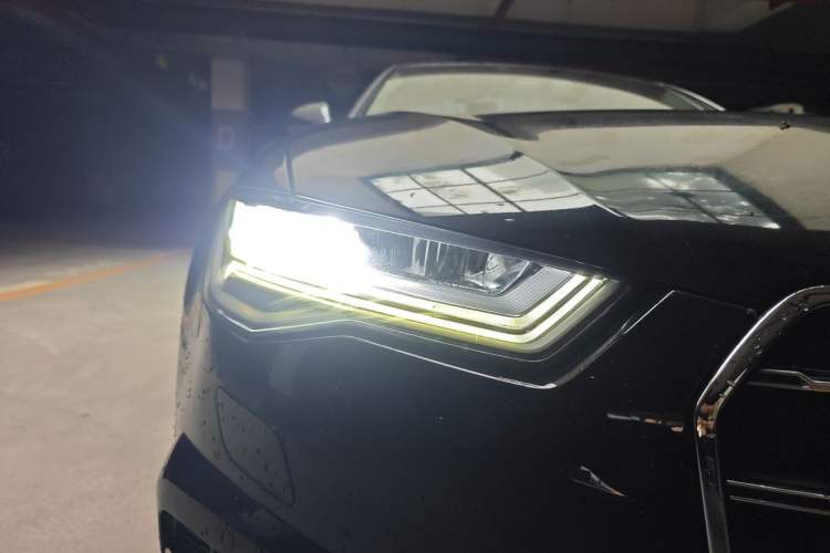 Used Audi A6L 2018 30th Anniversary Edition 35 TFSI Fashion Model Right Front Headlight
