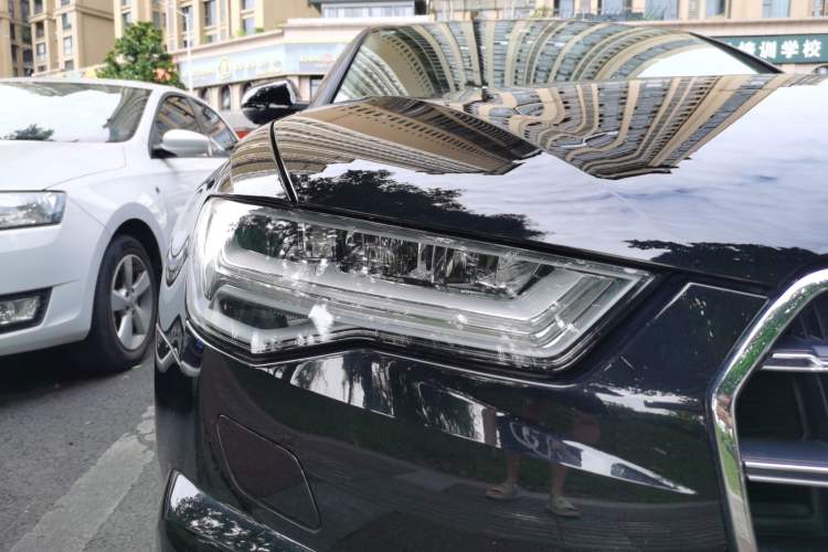 Used Audi A6L 2018 30th Anniversary Edition 35 TFSI Fashion Model Right Front Headlight