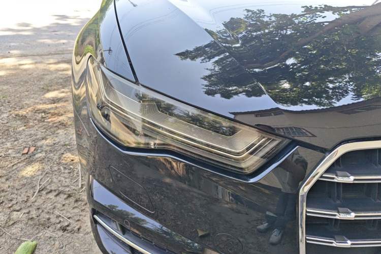 Used Audi A6L  Right Front Headlight