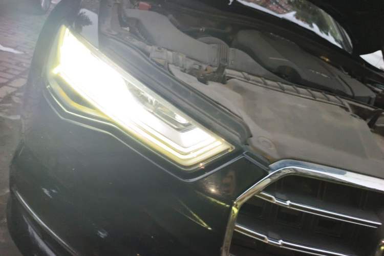 Used Audi A6L 2018 30th Anniversary Edition 35 TFSI Fashion Model Right Front Headlight