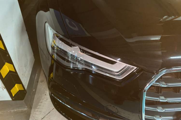Used Audi A6L 2018 30th Anniversary Edition 45 TFSI quattro Sport model Right Front Headlight