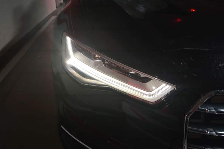 Used Audi A6L 2018 30th Anniversary Edition 35 TFSI Fashion Model Right Front Headlight