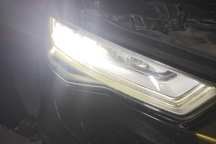Used Audi A6L 2018 35 TFSI Collector's Edition Right Front Headlight