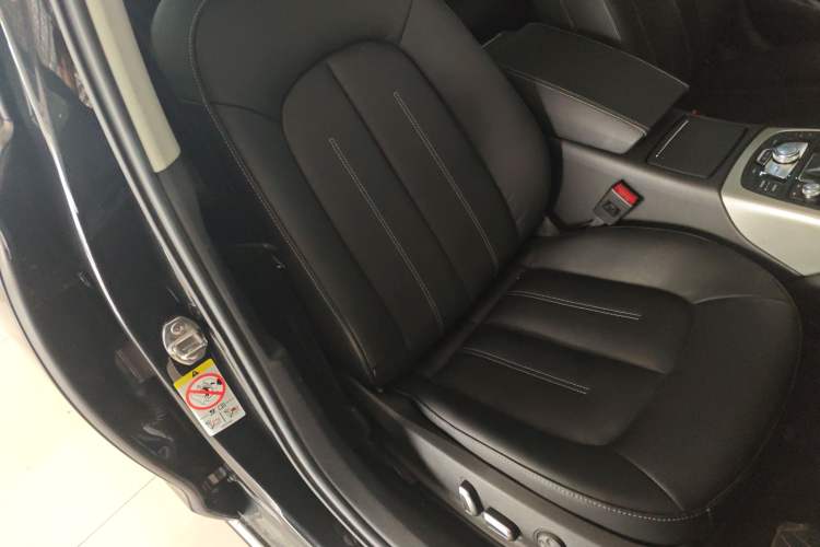 Used Audi A6L 2018 30th Anniversary Edition TFSI Trendy Model Right Front Seat