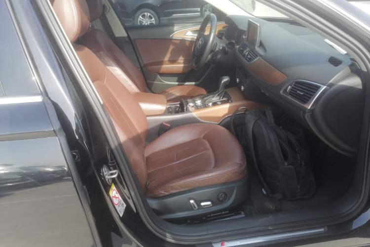 Used Audi A6L 2018 30 FSI Collector's Edition Right Front Seat
