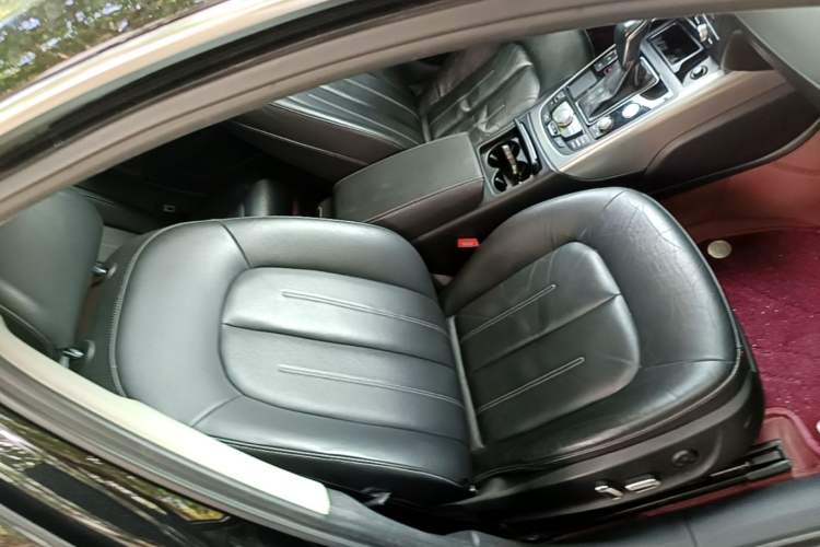 Used Audi A6L 2018 30th Anniversary Edition 35 TFSI Fashion Model Right Front Seat