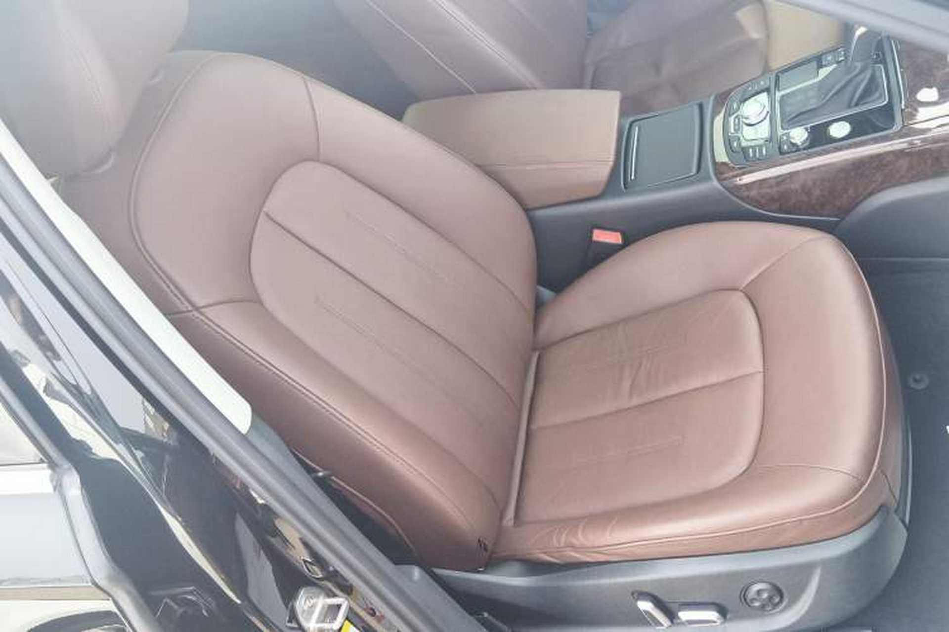 Used Audi A6L 2018 30th Anniversary Edition 35 TFSI Fashion Model Right Front Seat