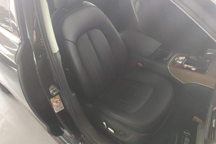 Used Audi A6L 2018 30th Anniversary Edition 30 FSI Style Model Right Front Seat