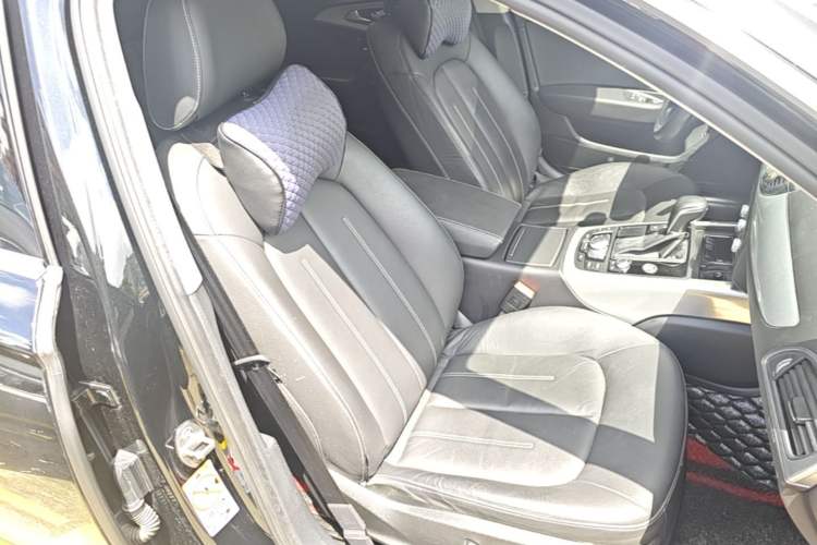 Used Audi A6L 2018 30th Anniversary Edition 35 TFSI Fashion Model Right Front Seat