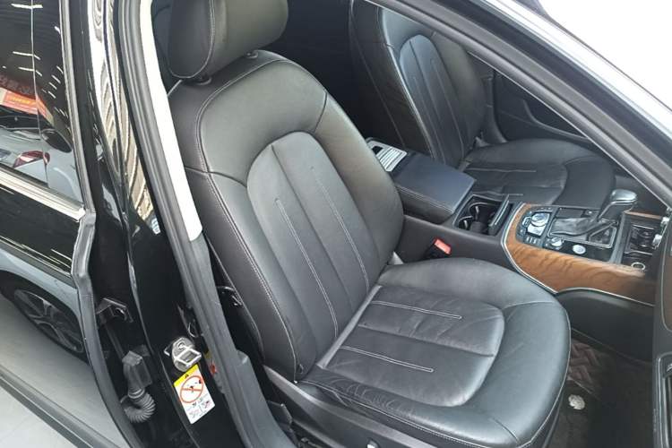 Used Audi A6L 2018 30th Anniversary Edition 35 TFSI Fashion Model Right Front Seat