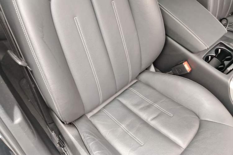 Used Audi A6L 2018 30th Anniversary Edition 35 TFSI Fashion Model Right Front Seat
