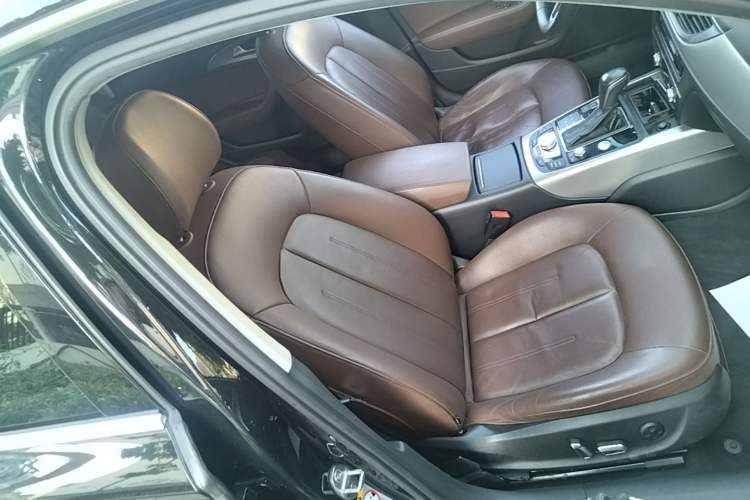 Used Audi A6L 2018 30th Anniversary Edition 35 TFSI Fashion Model Right Front Seat