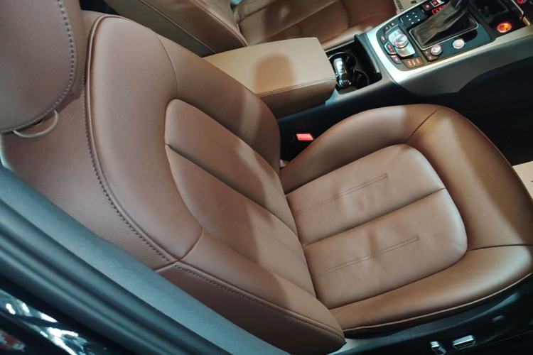 Used Audi A6L 2018 30th Anniversary Edition 45 TFSI quattro Sport model Right Front Seat