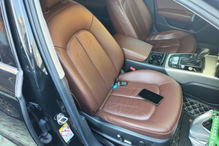 Used Audi A6L 2018 30th Anniversary Edition 35 TFSI Fashion Model Right Front Seat