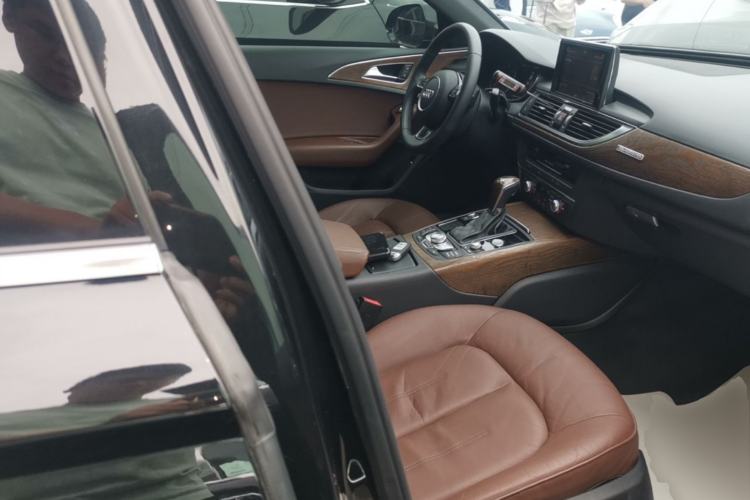 Used Audi A6L 2018 30th Anniversary Edition 45 TFSI quattro Sport model Right Front Seat