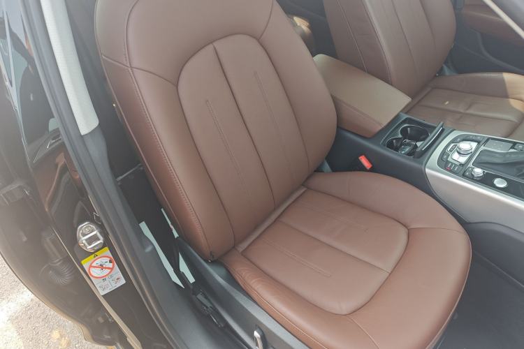 Used Audi A6L 2018 30th Anniversary Edition 35 TFSI Fashion Model Right Front Seat