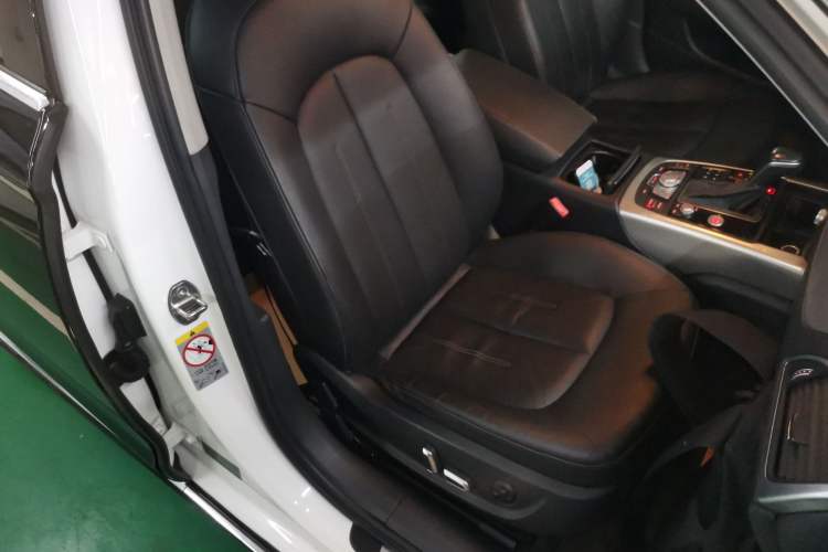 Used Audi A6L 2018 30th Anniversary Edition TFSI Trendy Model Right Front Seat
