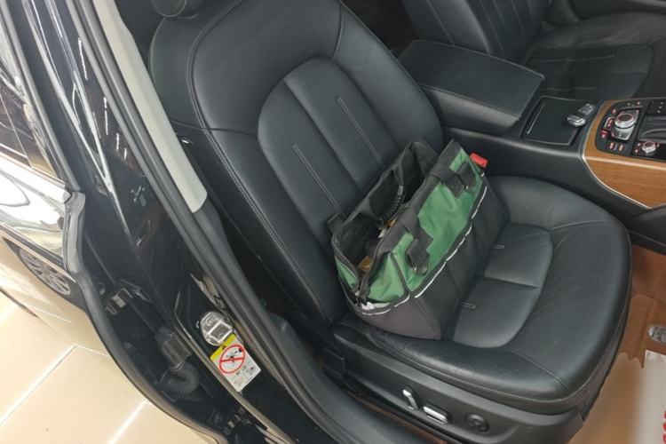 Used Audi A6L 2018 30 FSI Collector's Edition Right Front Seat