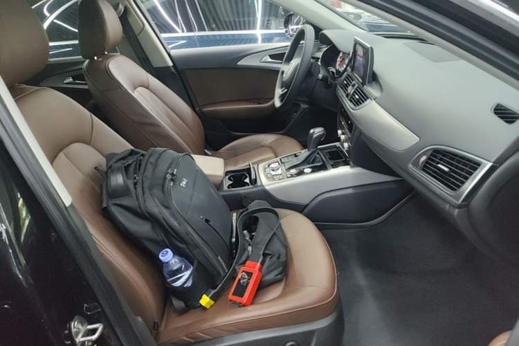 Used Audi A6L 2018 30th Anniversary Edition 35 TFSI Fashion Model Right Front Seat